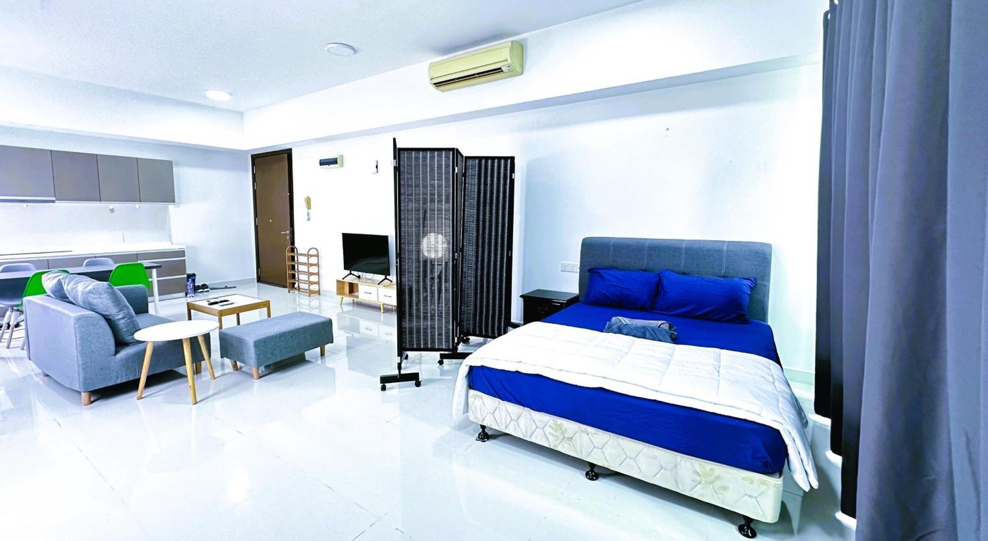 Regalia Sky Pool 1bedr 1br Service Apartemen *