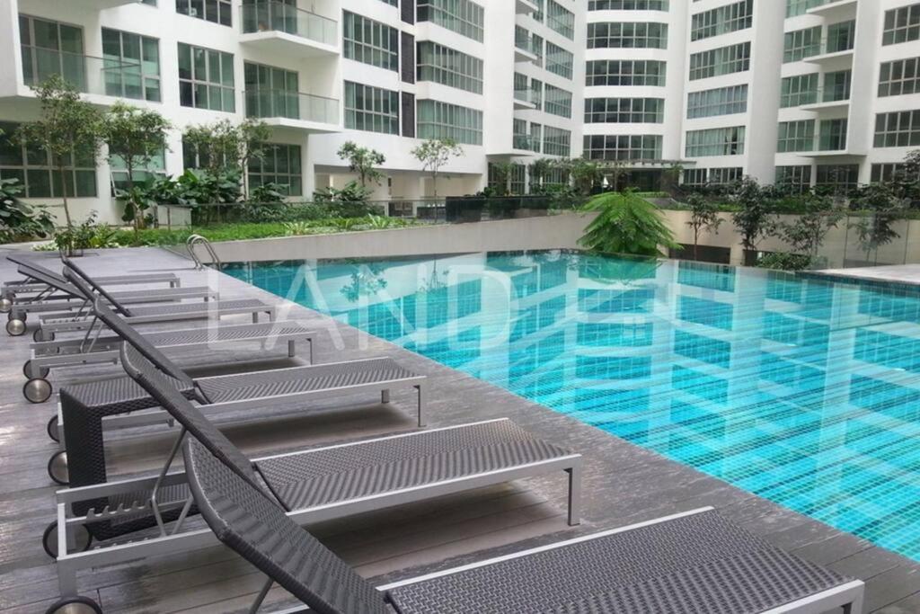 Apartemen Regalia Sky Pool 1bedr 1br Service