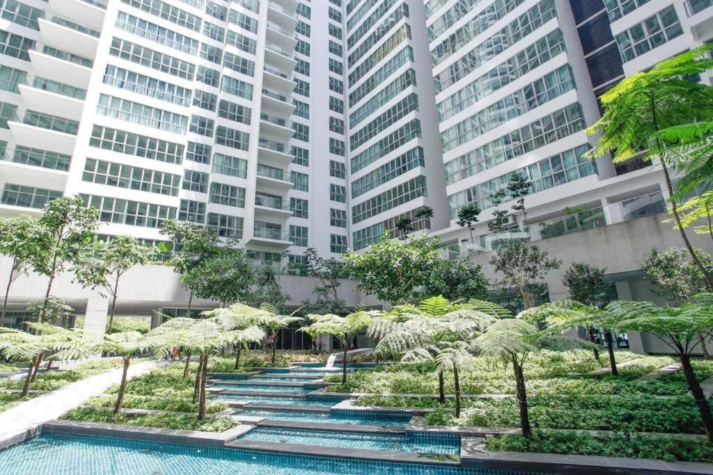 Apartemen Regalia Sky Pool 1bedr 1br Service Kuala Lumpur